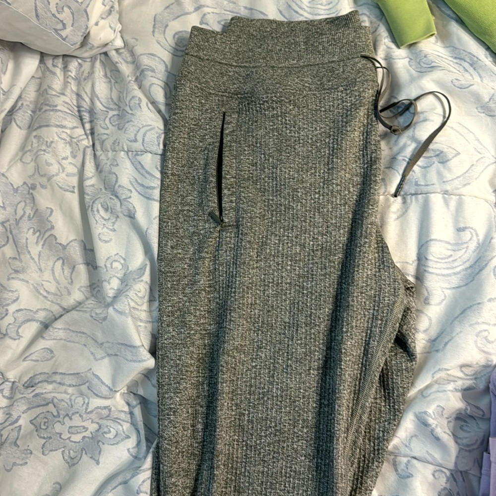 Lululemon grey jogger